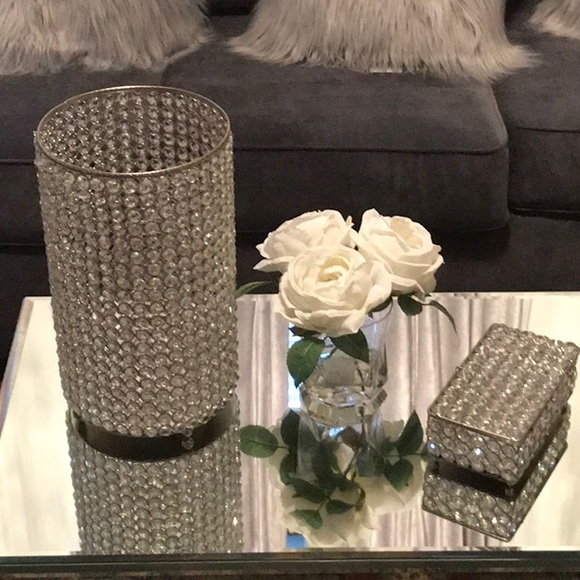 Meet your Posher, Crystal - Picture 1 of 2